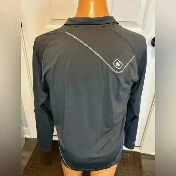 OGIO Women’s Pullover Size Med by measure-tags faded. Rabbit Face logo signature - Picture 5 of 16